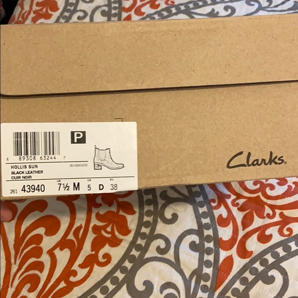 Black boots from Clarks - Picture 4 of 5